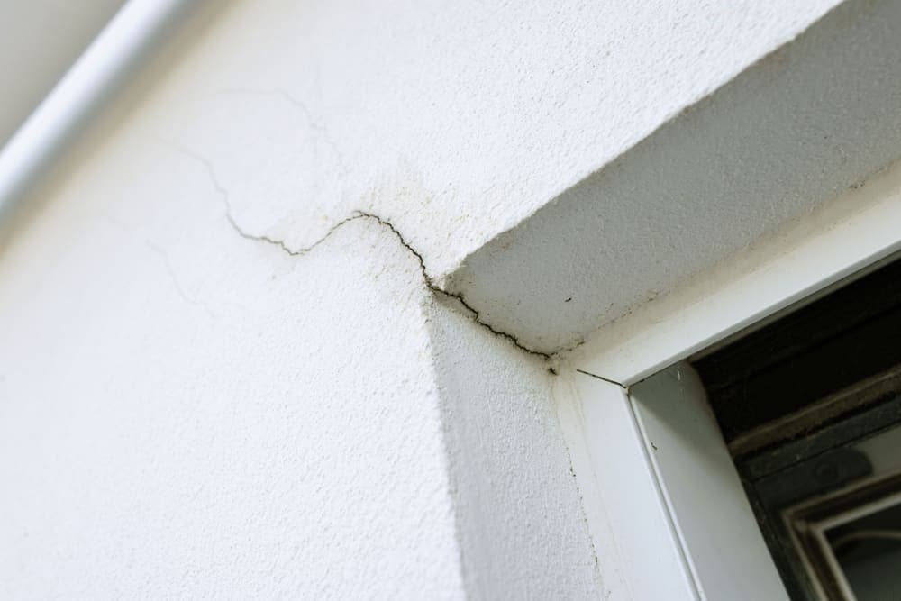 Réparation de fissures de mur